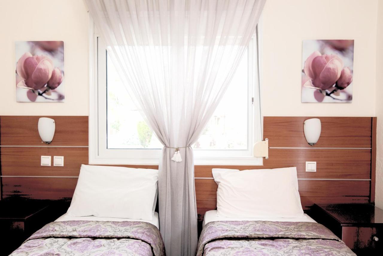 Assamaris Apartment อัสโปรวาลตา ภายนอก รูปภาพ
