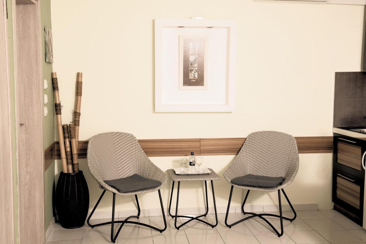 Assamaris Apartment อัสโปรวาลตา ภายนอก รูปภาพ