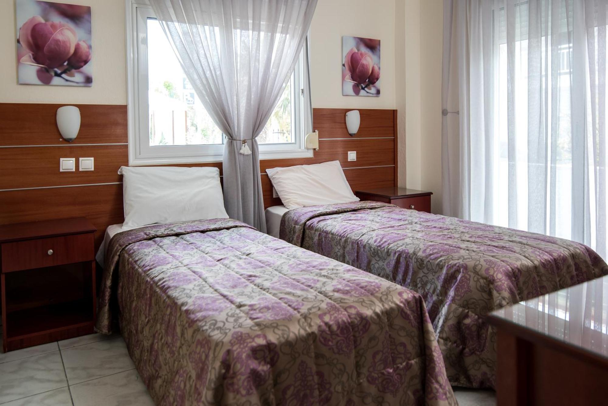 Assamaris Apartment อัสโปรวาลตา ภายนอก รูปภาพ